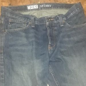 Messenger Skinny Jeans